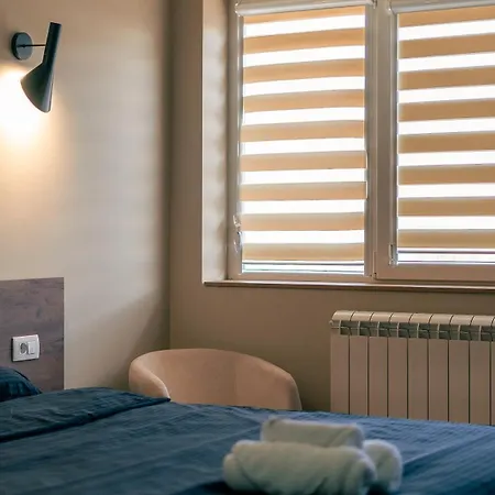 Riverside Retreat Apartamento Skopie